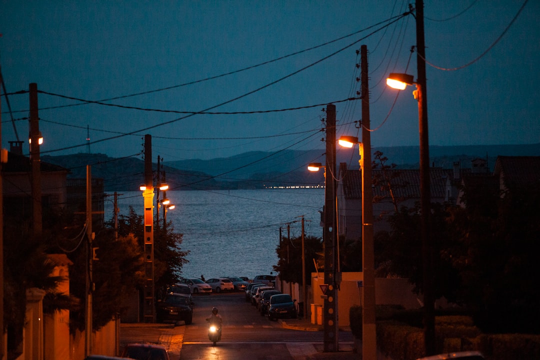 İzmir’de Planlı Elektrik Kesintileri Başlıyor - Gündem haberi görseli