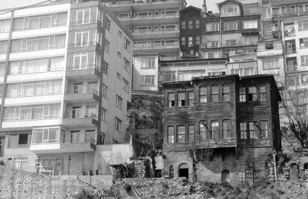 Adana Şehir Hastanesi’nde Sağlıkta Şiddet: 11 Yaralı Üzerinden Acil Önlem Çağrısı - Sağlık haberi görseli Adana Şehir Hastanesi’nde Sağlıkta Şiddet: 11 Yaralı Üzerinden Acil Önlem Çağrısı - Sağlık haberi görseli