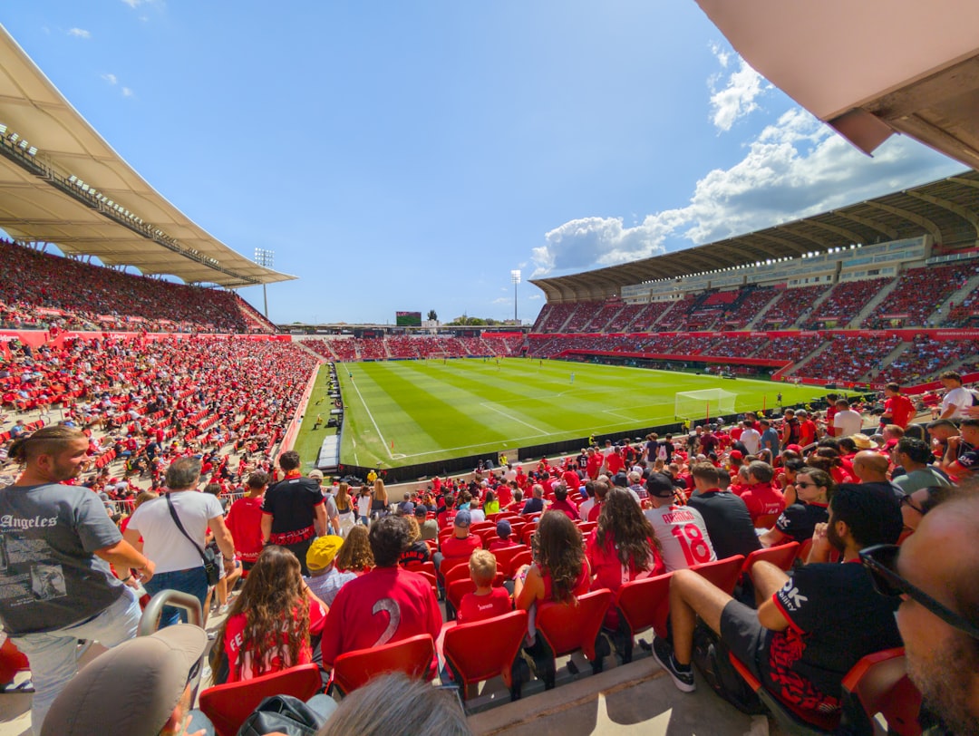 Antalyaspor Evinde Göztepe’ye 2-1 Mağlup Oldu - Spor haberi görseli Antalyaspor Evinde Göztepe’ye 2-1 Mağlup Oldu - Spor haberi görseli