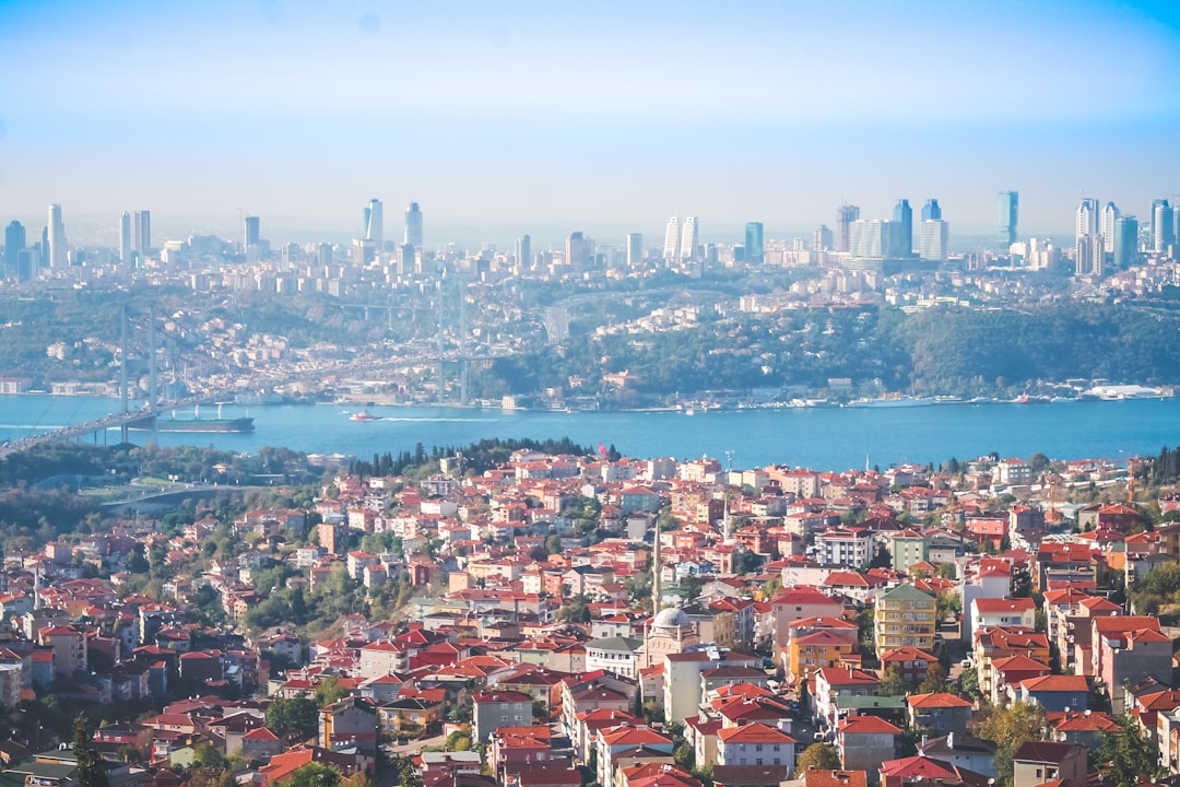 İZSİAD Toplantısında 2026 Ekonomik Beklentileri Masaya Yatırıldı - Ekonomi haberi görseli İZSİAD Toplantısında 2026 Ekonomik Beklentileri Masaya Yatırıldı - Ekonomi haberi görseli