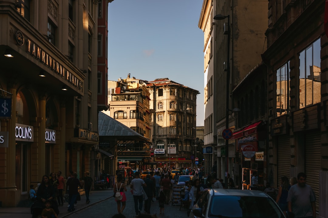 İstanbul Kitapçısı'nda Aralık Boyu İkinci Üründe %30 İndirim Fırsatı - Kültür-Sanat haberi görseli