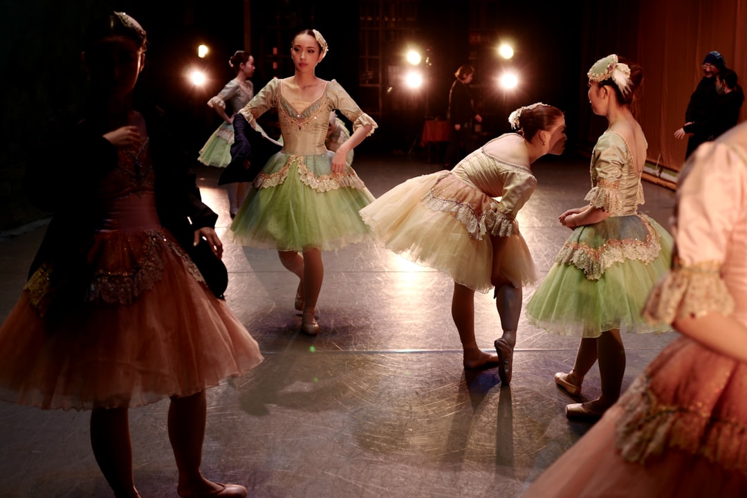 Antalya Kültür Yolu Festivali’nde Bale ve Tiyatro Gösterimleri Sanatseverlerle Buluştu - Kültür-Sanat haberi görseli