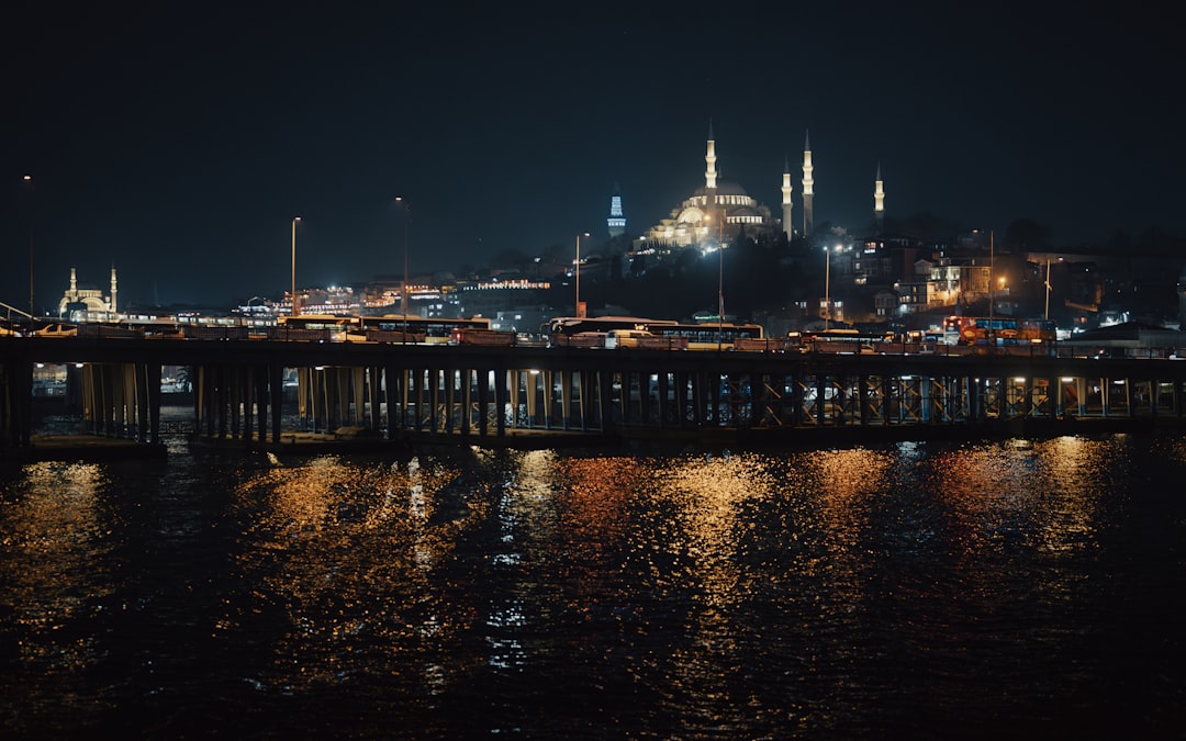 İstanbul’da Pazar Günü Planlı Elektrik Kesintileri Uyarısı - Yaşam haberi görseli