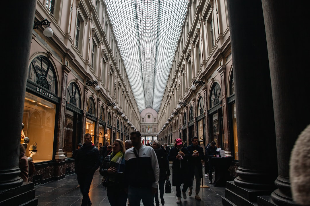 Ankara’da AVM Önündeki Yoğunluk Trafikte Aksamaya Neden Oldu - Yaşam haberi görseli