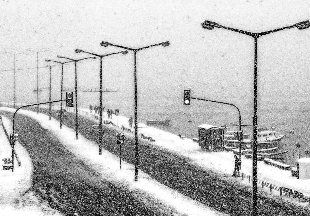 Buzlanma Riski Nedeniyle İstanbul’un Beş İlçesinde Okullar Tatil Edildi - Yaşam haberi görseli Buzlanma Riski Nedeniyle İstanbul’un Beş İlçesinde Okullar Tatil Edildi - Yaşam haberi görseli