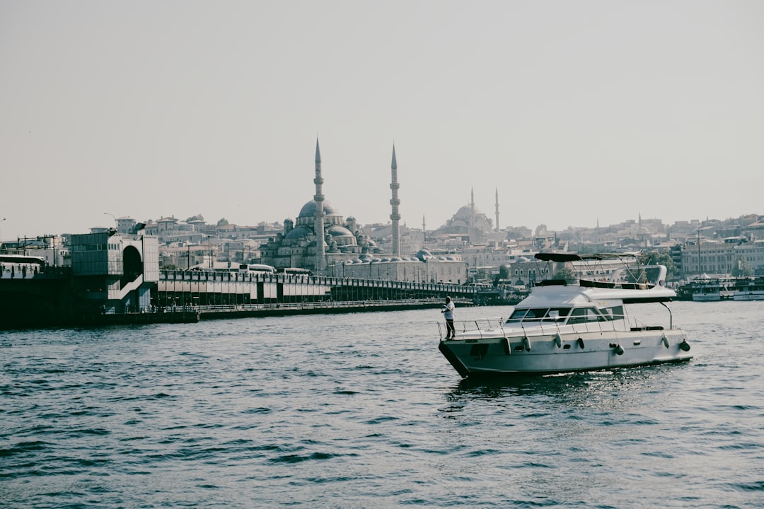 İstanbul’da 1 Ocak’ta Trafik Yoğunluğu Tarihsel Düşük Seviyelerdeydi - Gündem haberi görseli