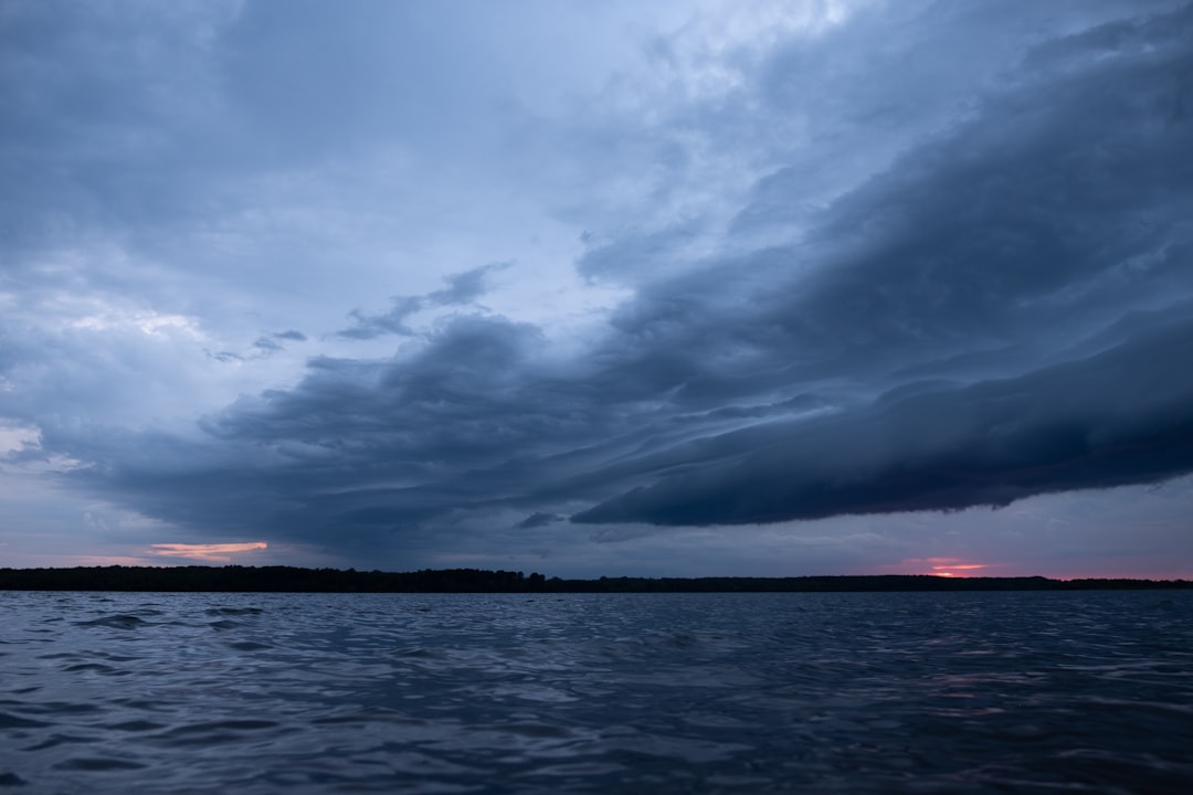 Adana'da Akşam Saatlerinde Sert Rüzgara Karşı Uyarı Yapıldı - Gündem haberi