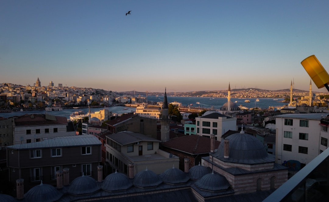 Selçuklu’da planlı elektrik kesintisi sabahın erken saatlerinde sürüyor - Gündem haberi görseli