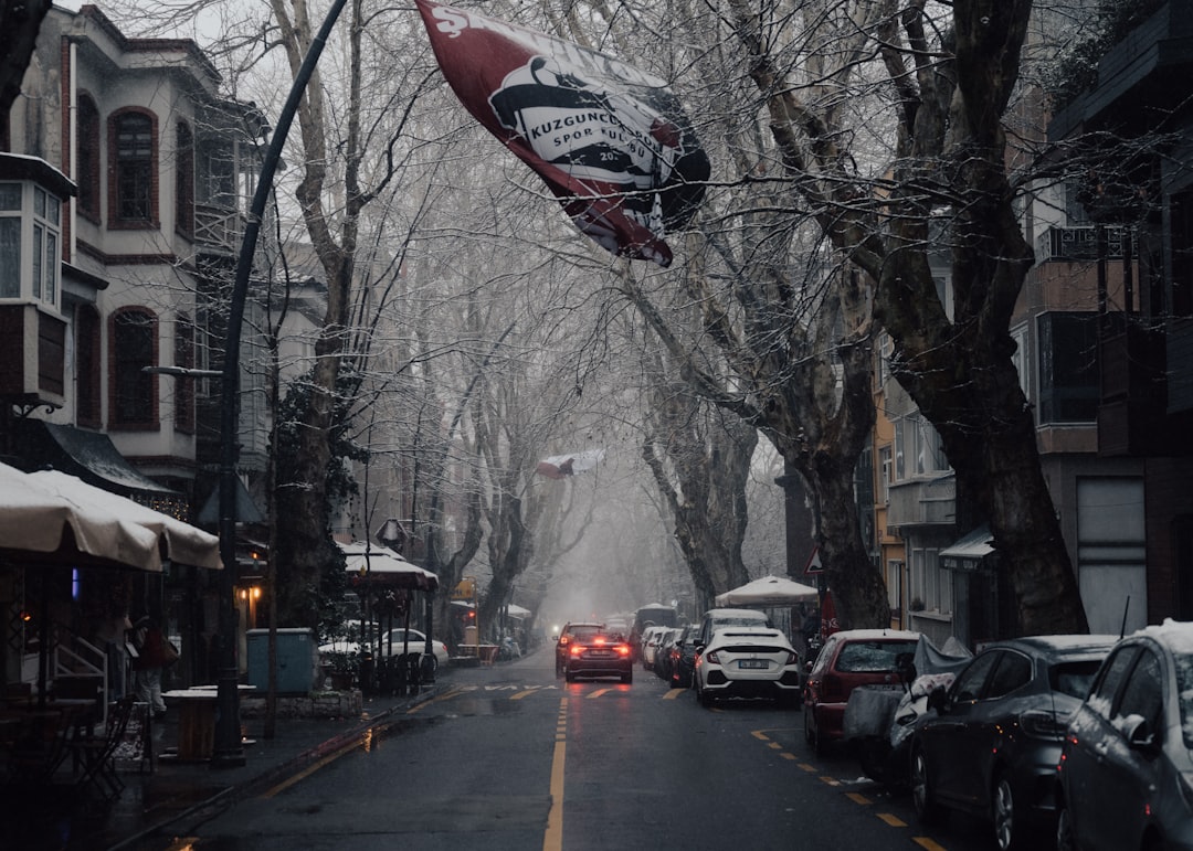 ESHOT’tan Yarıyıl Tatili Düzenlemesi: Otobüs Sefer Saatleri Güncellendi ve İzmir’de Soğuk Hava Uyarısı: İç Kesimlerde Don ve Buzlanma Riski - Gündem haberi görseli