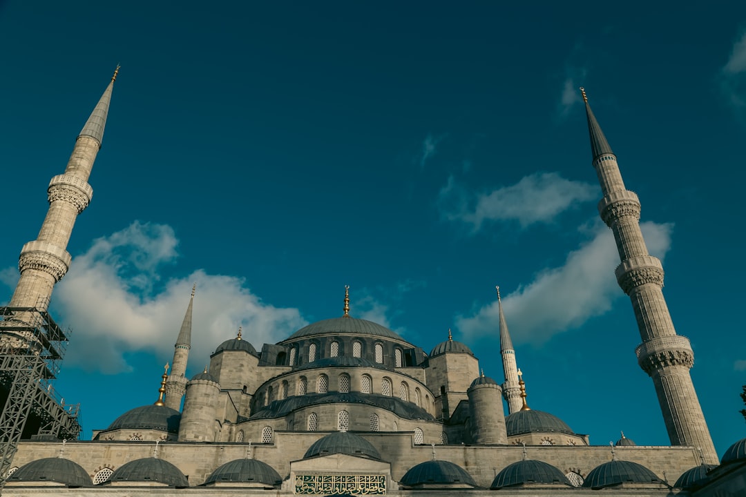 Peeping Tom: Üçleme Zorlu PSM'de Sahnede - Kültür-Sanat haberi görseli Peeping Tom: Üçleme Zorlu PSM'de Sahnede - Kültür-Sanat haberi görseli