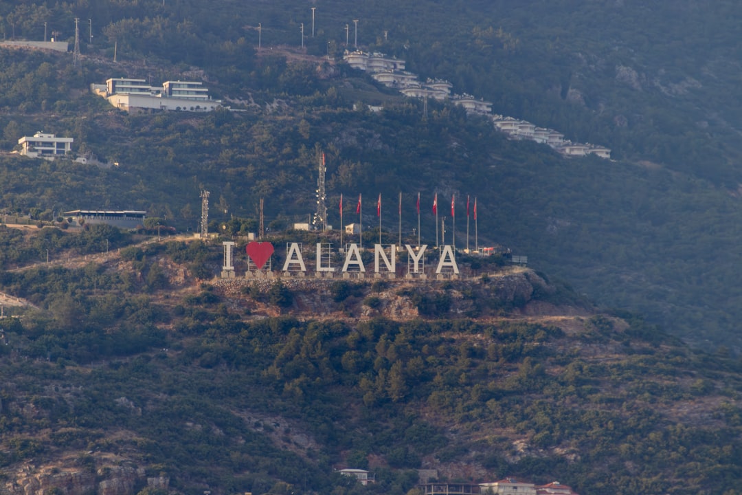 Şebeke İyileştirme Çalışmaları Adana’da Planlı Elektrik Kesintisine Neden Oldu - Ekonomi haberi görseli