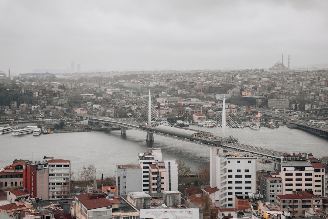 İZSU’dan 12 ilçeye 2,5 milyarlık yağmur suyu altyapı hamlesi - Gündem haberi