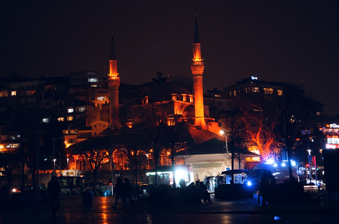 Ataköy’de Müzik ve Atölye Etkinlikleri Sanatseverlerle Buluşuyor - Kültür-Sanat haberi görseli