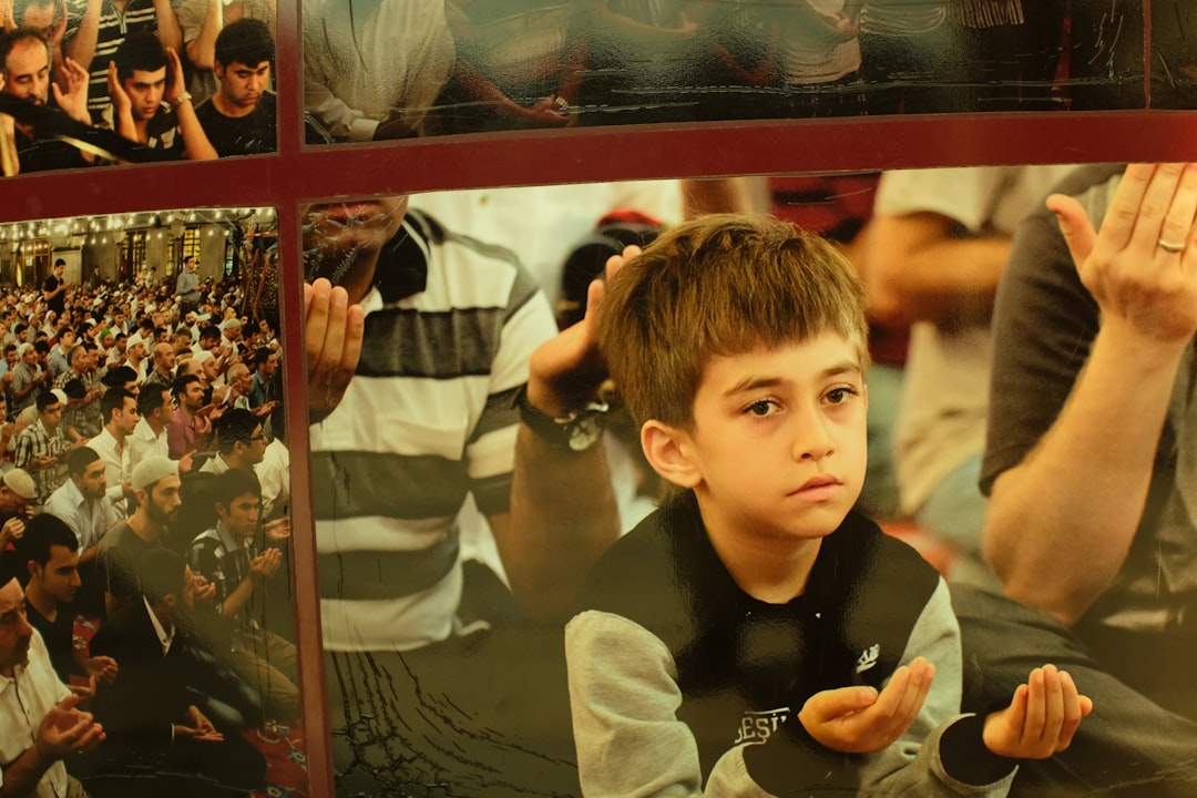 İstanbul’da Pazar Günü Tiyatro ve Çocuk Etkinlikleri Yoğun İlgi Görüyor - Gündem haberi görseli İstanbul’da Pazar Günü Tiyatro ve Çocuk Etkinlikleri Yoğun İlgi Görüyor - Gündem haberi görseli