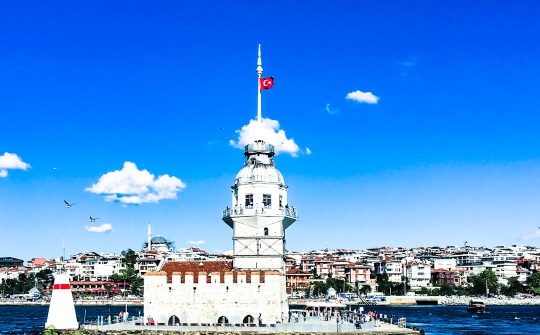 İstanbul Kapalıçarşı’da Döviz Kurları Mart Ayında Dengelendi - Gündem haberi görseli İstanbul Kapalıçarşı’da Döviz Kurları Mart Ayında Dengelendi - Gündem haberi görseli