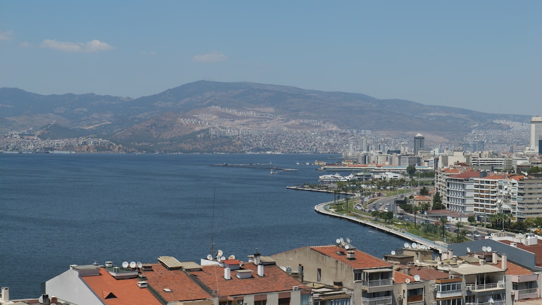 İzmir’de Akaryakıtta Son Durum: Benzin ve Motorin Fiyatları Yükseldi - Ekonomi haberi görseli İzmir’de Akaryakıtta Son Durum: Benzin ve Motorin Fiyatları Yükseldi - Ekonomi haberi görseli