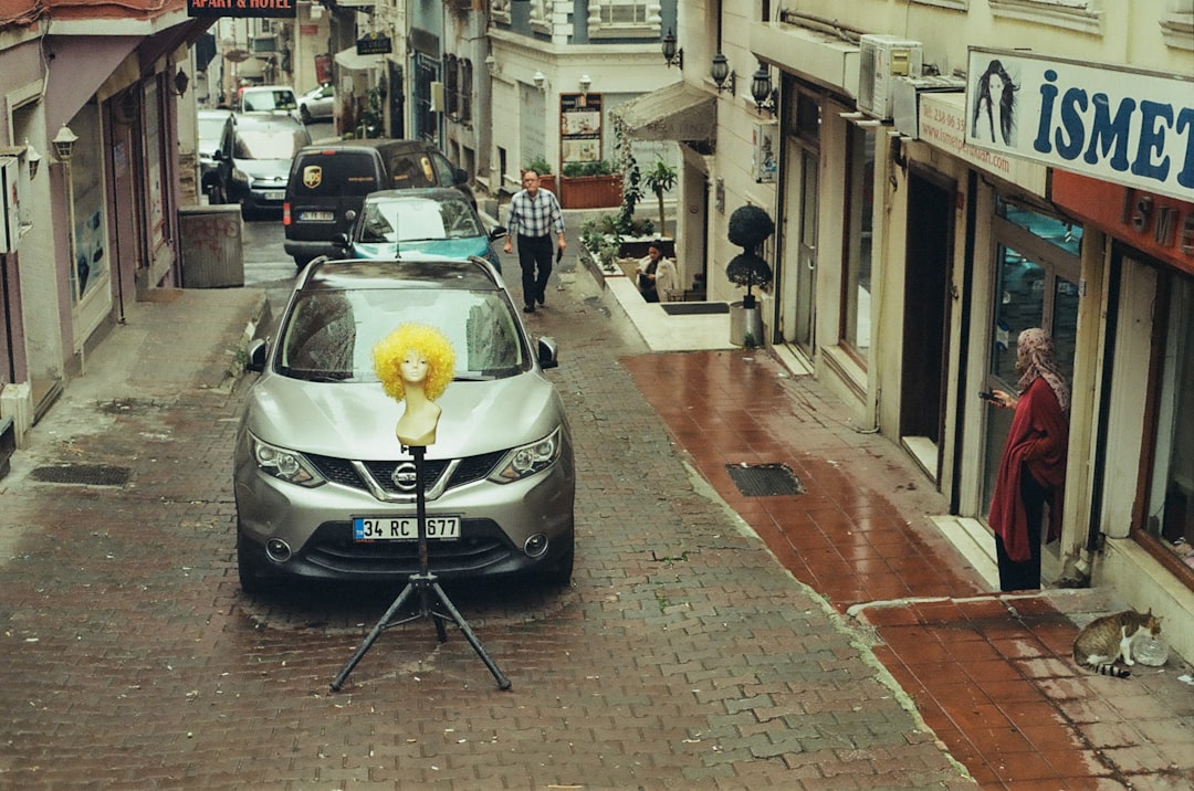 İzmir'de Motorine Büyük İndirim Kapıda - Ekonomi haberi görseli İzmir'de Motorine Büyük İndirim Kapıda - Ekonomi haberi görseli