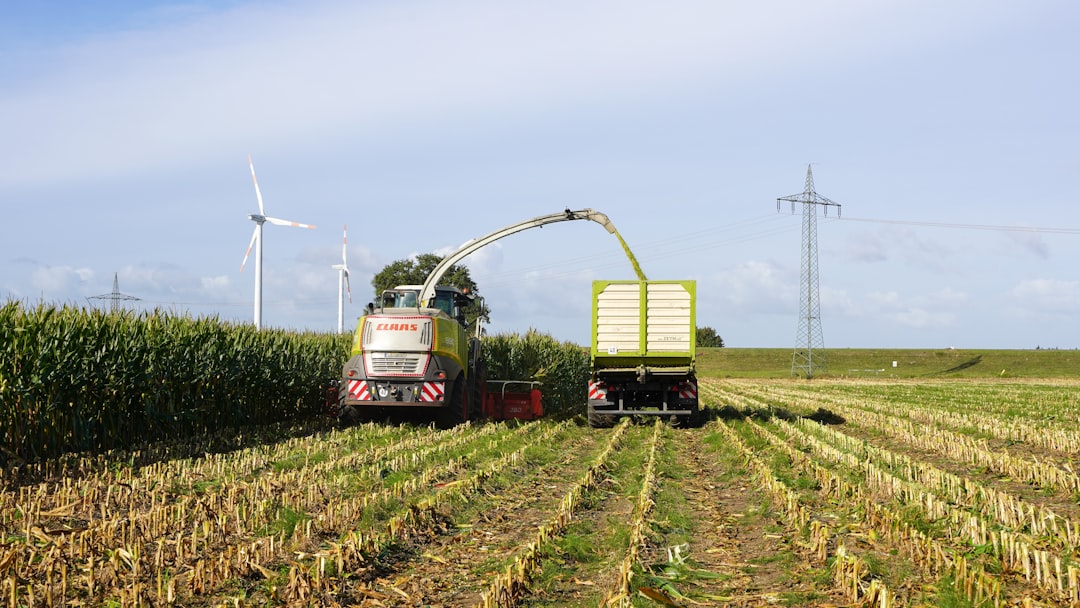 Tarım Fuarında Yerli Traktör ve Otonom Tarım Teknolojileri Sergilendi - Ekonomi haberi görseli Tarım Fuarında Yerli Traktör ve Otonom Tarım Teknolojileri Sergilendi - Ekonomi haberi görseli