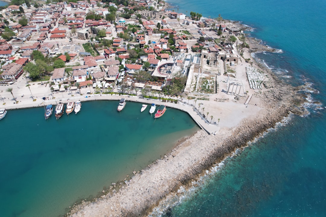 İdil Müzik Sanat Günleri ve 23 Nisan Uçurtma Festivali Antalya'da Sanatseverlerle Buluştu - Kültür-Sanat haberi görseli