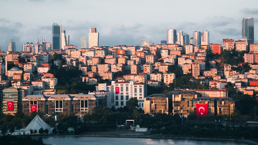 Meteorolojiden İzmir’e Sarı Kodlu Yağış Uyarısı - Gündem haberi görseli