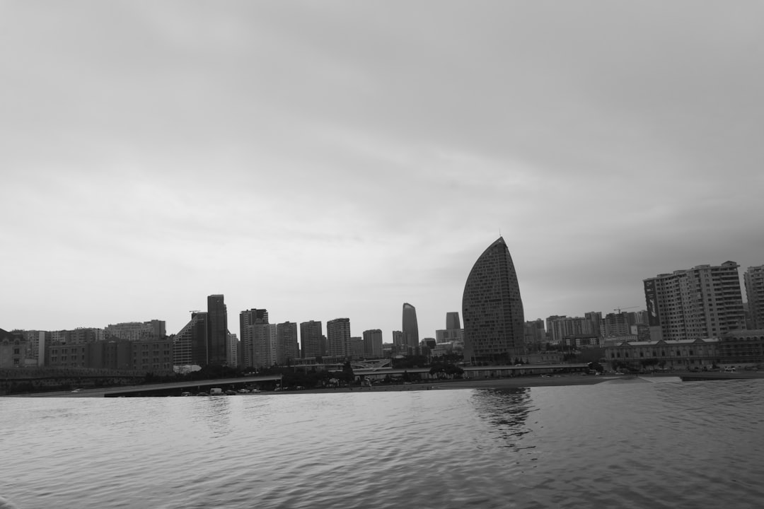 Kemeraltı’nda Uluslararası Resim Çalıştayı Sanatseverlerle Buluşuyor - Kültür-Sanat haberi görseli