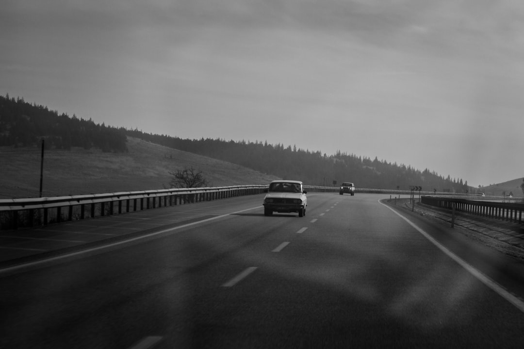 Konya'da Trafik Kazasında Yaralı Sürücüyle Yolcuya İlk Müdahale Yapıldı - Gündem haberi görseli