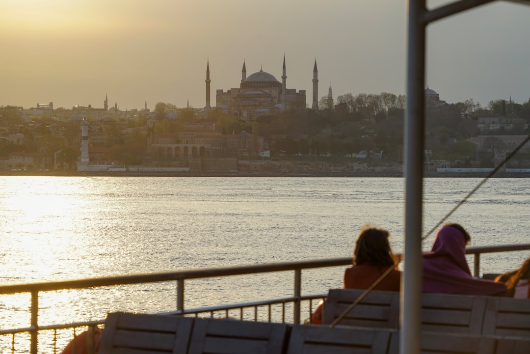 Adana'da Sağlık Turizmi Koordinasyonu ve Yabancı Uyruklu Hastalar Hizmetleri Geliştiriliyor - Sağlık haberi görseli