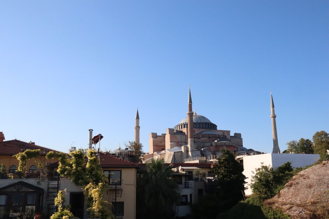 Adana Şelale Olayında Zihinsel Engelli Gençin Canının Aldığı Haberi - Yaşam haberi görseli