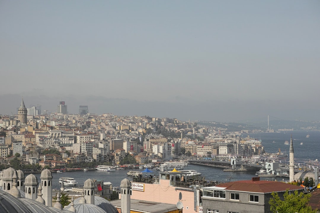 İzmir Cezaevi Sağlık Hizmetleri Zirvesinde Gelişmeler - Sağlık haberi görseli
