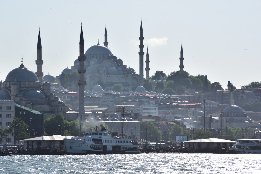 İstanbul Finans Merkezi'nde Dünya İslam Ekonomi Zirvesi Başlıyor - Ekonomi haberi görseli