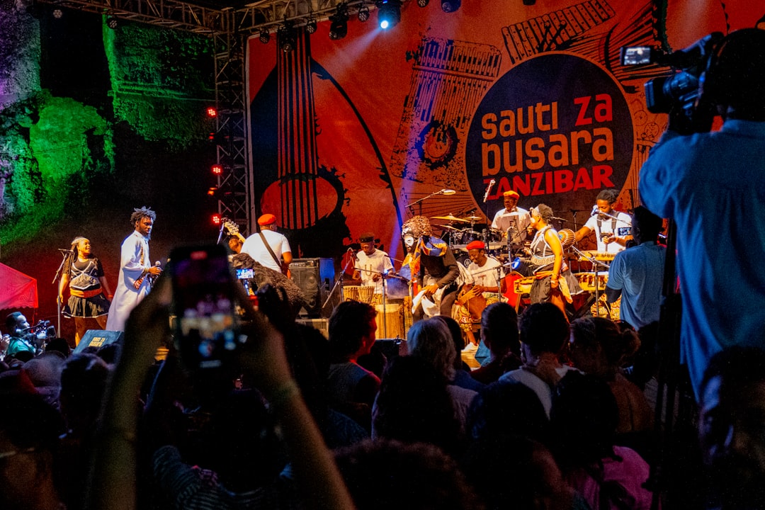 Ahmet Selçuk İlkan'ın 50. Sanat Yılı Konseri Adana'da Başlıyor - Kültür-Sanat haberi görseli