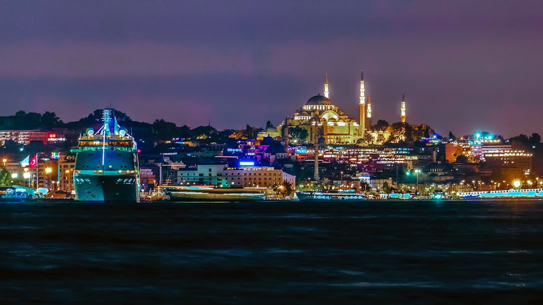 İstanbul'da Yaşam Şartları ve Yangın Olayı - Yaşam haberi görseli