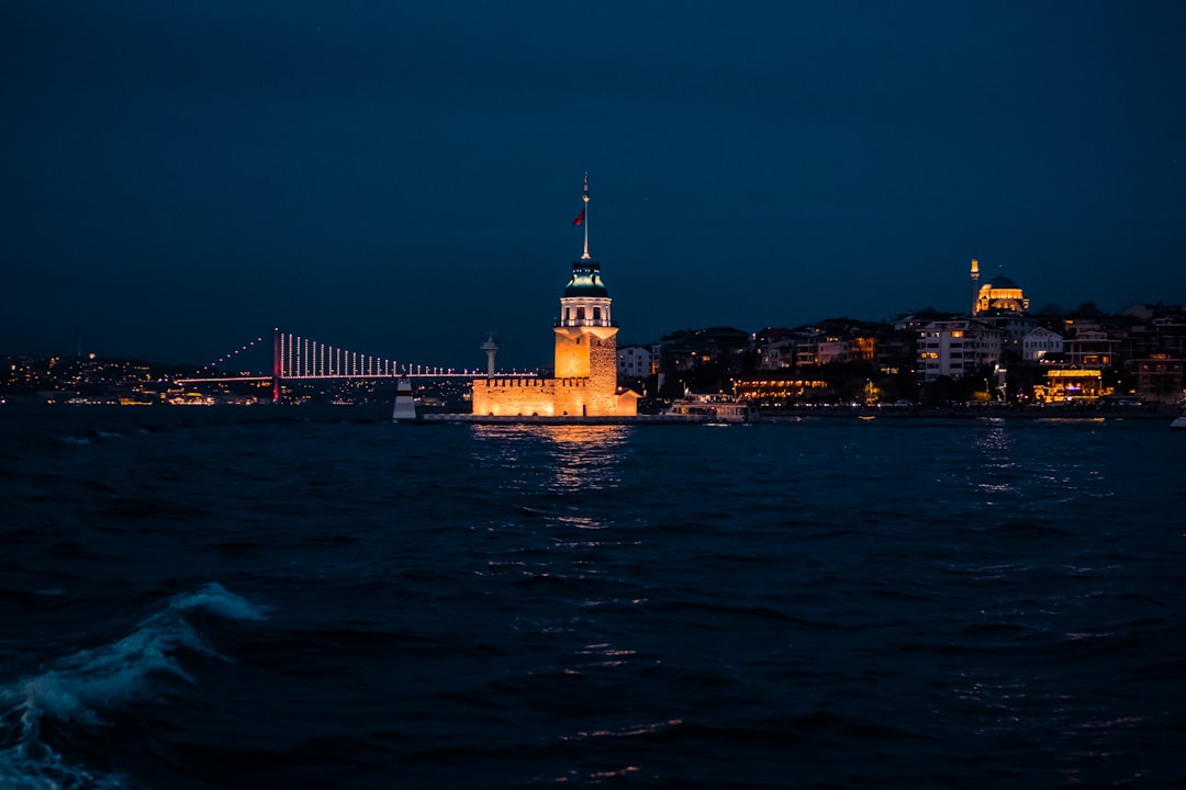 İstanbul Büyükşehir Belediyesinde Elektrik Kesintisi Bildirildi - Gündem haberi görseli