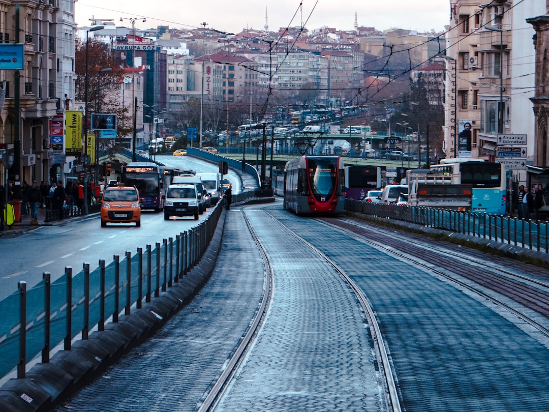 İstanbul'da Konut Göçü Tersine Döndü, Trafik Yoğunluğu Azalma Kaydetti - Yaşam haberi görseli