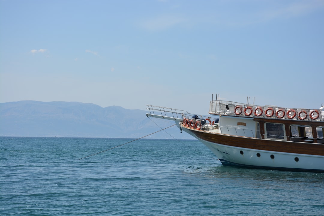 İzmir'de Aşure İkramları Foça İlçesinde Vapurla Gerçekleştirildi - Yaşam haberi
