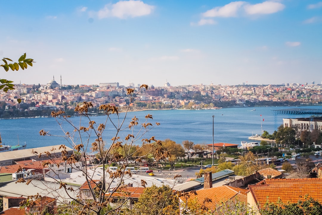 İstanbul'da Günlük Sağlık İstatistikleri: Yüksek Muayene ve Ameliyat Sayıları - Sağlık haberi görseli İstanbul'da Günlük Sağlık İstatistikleri: Yüksek Muayene ve Ameliyat Sayıları - Sağlık haberi görseli