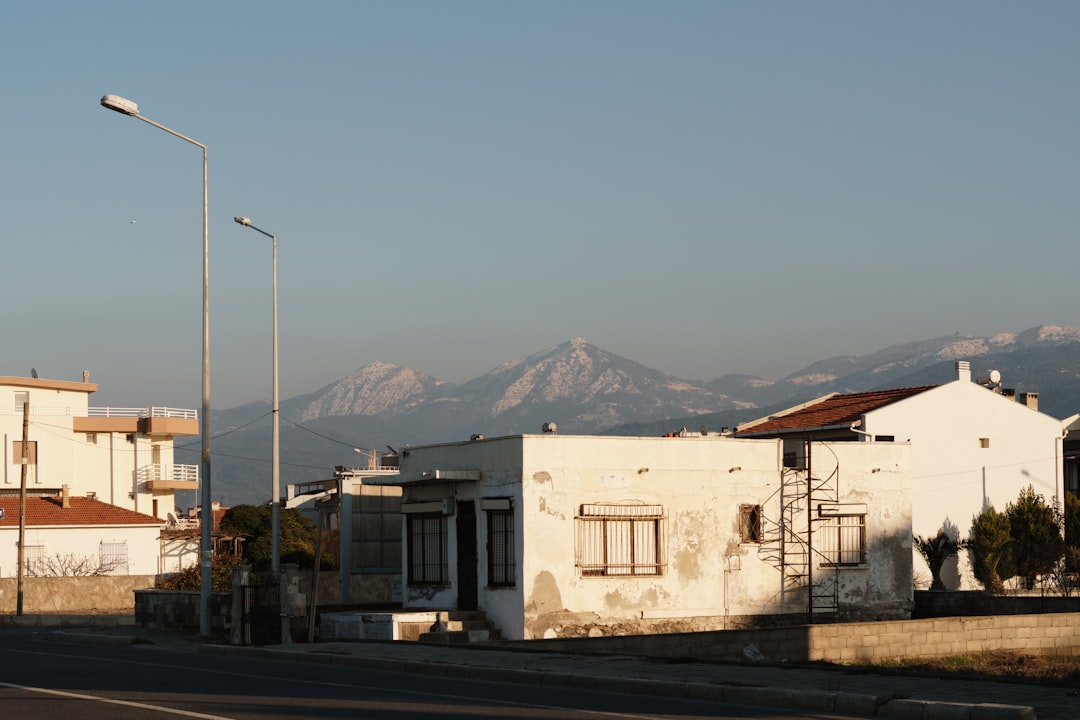 İzmir'in Yaşam Bölgeleri: En Popüler İlçeler ve Turizm Potansiyeli - Yaşam haberi görseli