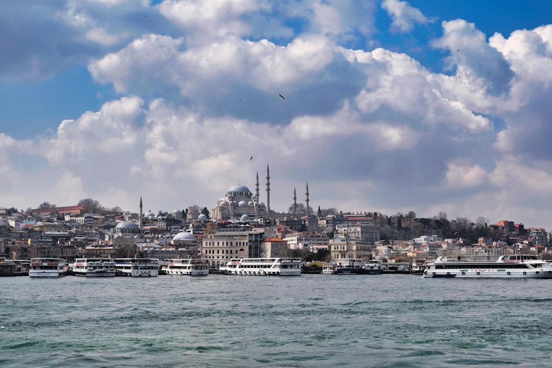 İstanbul Tekstil Sanayii'nin Değişen Coğrafyası ve Yeni Dinamikler - Ekonomi haberi görseli