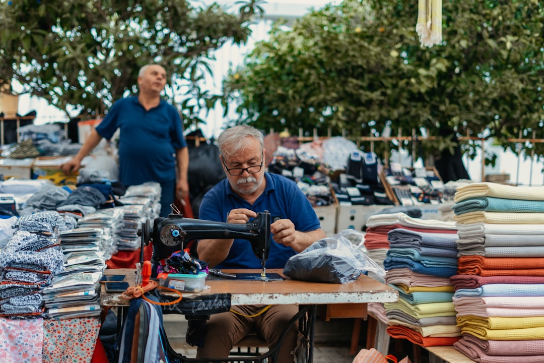 Adana'da Yaşlı Çift Evlerinde Ölü Bulundu: Sağlık Ekipleri Harekete passed - Yaşam haberi görseli Adana'da Yaşlı Çift Evlerinde Ölü Bulundu: Sağlık Ekipleri Harekete passed - Yaşam haberi görseli