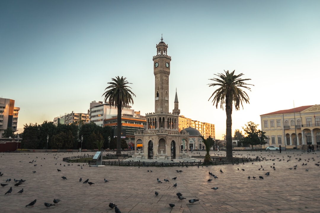 İzmir Büyükşehir Belediyesi Mahalle Kültür Programları Yeniden Canlandırıldı - Kültür-Sanat haberi görseli İzmir Büyükşehir Belediyesi Mahalle Kültür Programları Yeniden Canlandırıldı - Kültür-Sanat haberi görseli