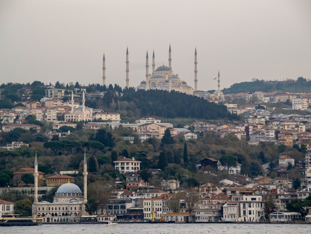 İstanbul'da Yüksek Enflasyon Oranları: Borsa İstanbul Pozitif Kapanış - Ekonomi haberi görseli