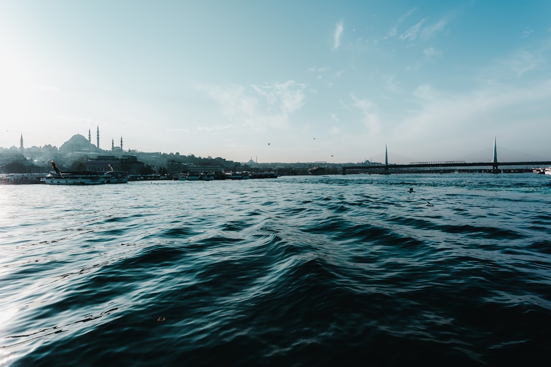 İstanbul Ekonomisi: Toplu Ulaşım ve Altın Fiyatları Güncellemeleri - Ekonomi haberi görseli
