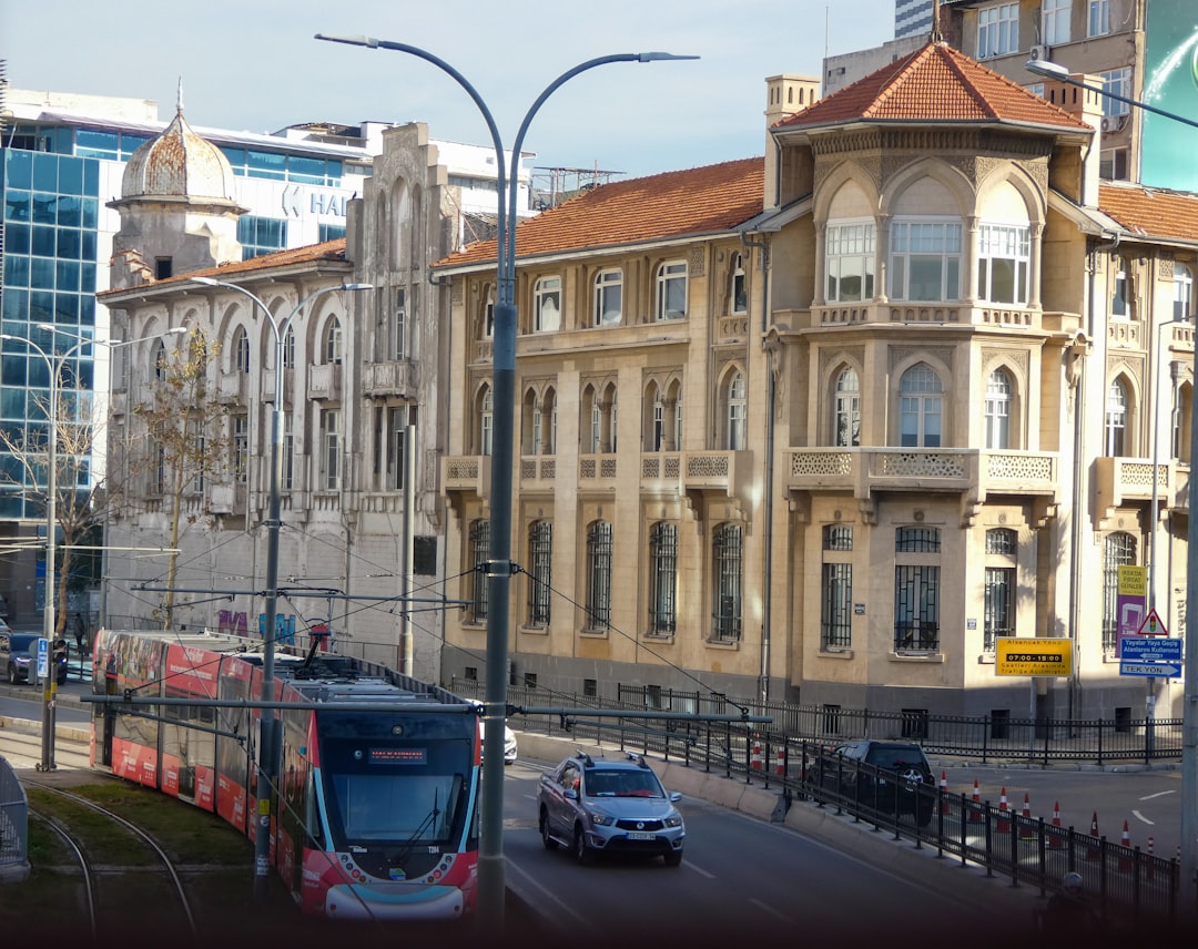 İzmir'de Yeni Sağlık Binası Hazırlık İşleri Tamamlandı! - Sağlık haberi görseli