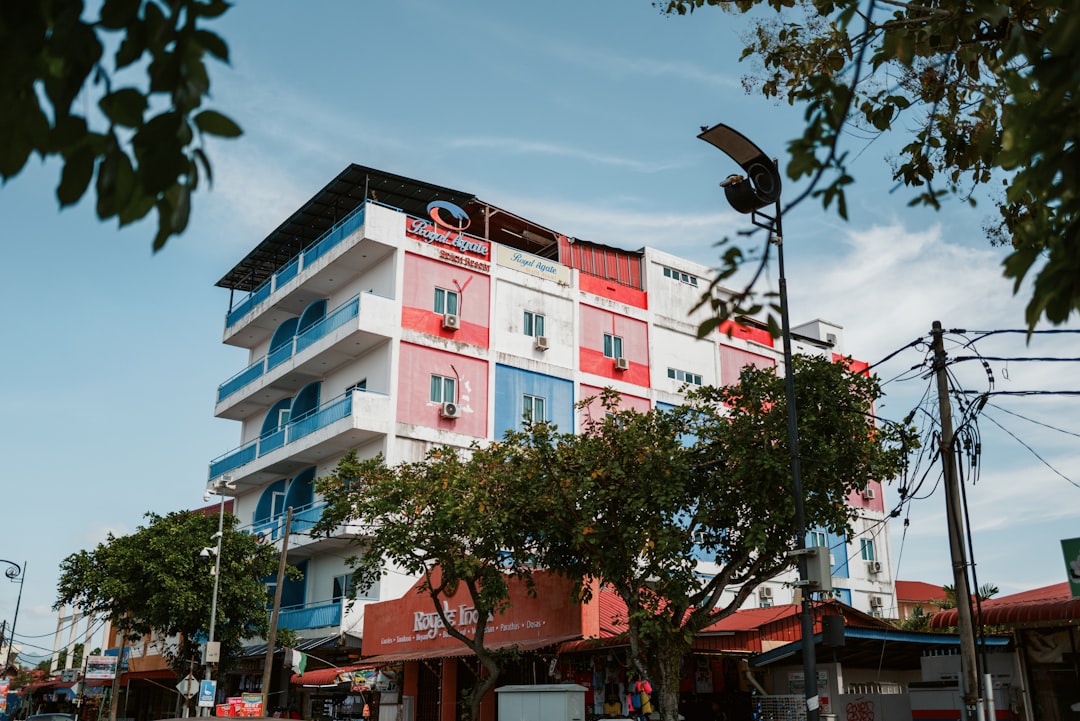 İzmir Büyükşehir Belediyesi, Cihan Palas Oteli'ni Kent Yaşamına Yeniden Kazandırıyor - Yaşam haberi görseli