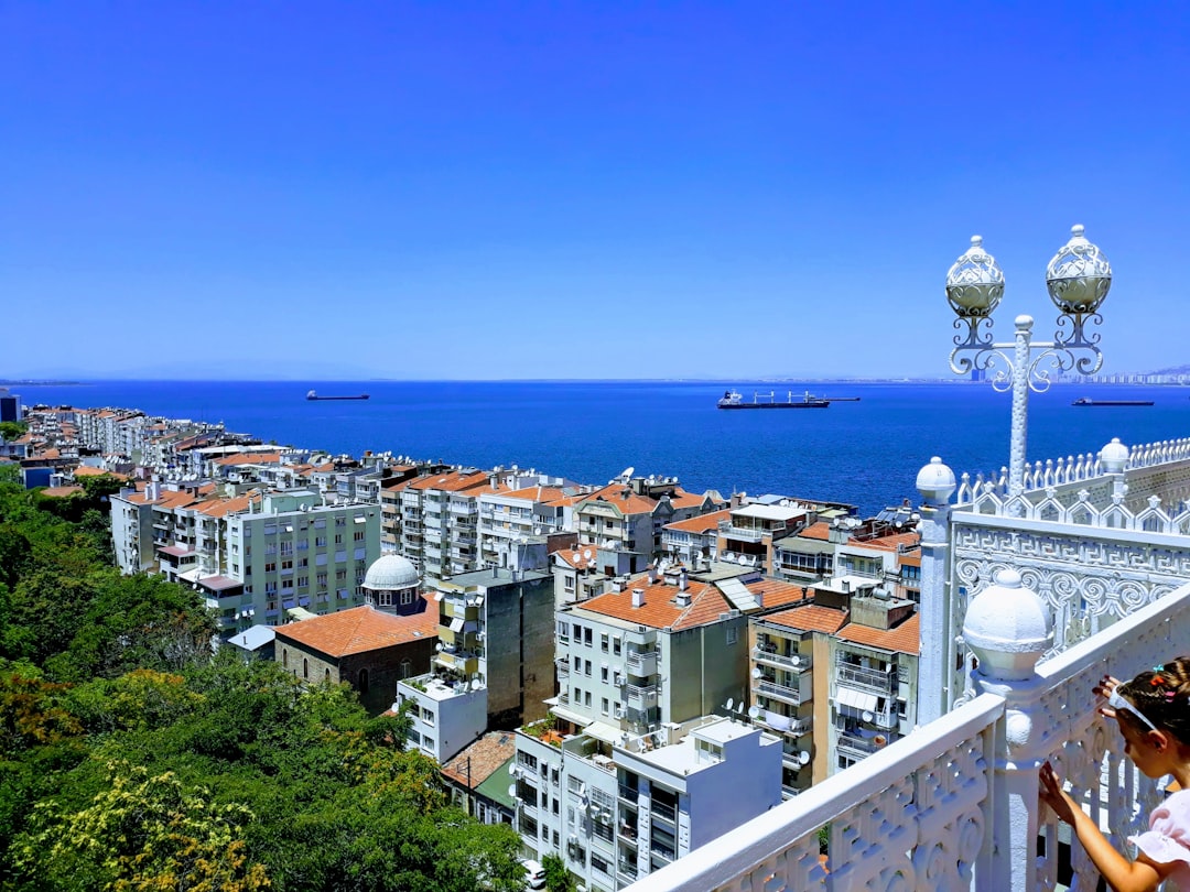 İzmir'in Kültür ve Sanat Hayatı Yeni Bir Dönen Yerde Yeniden Canlanıyor - Kültür-Sanat haberi görseli