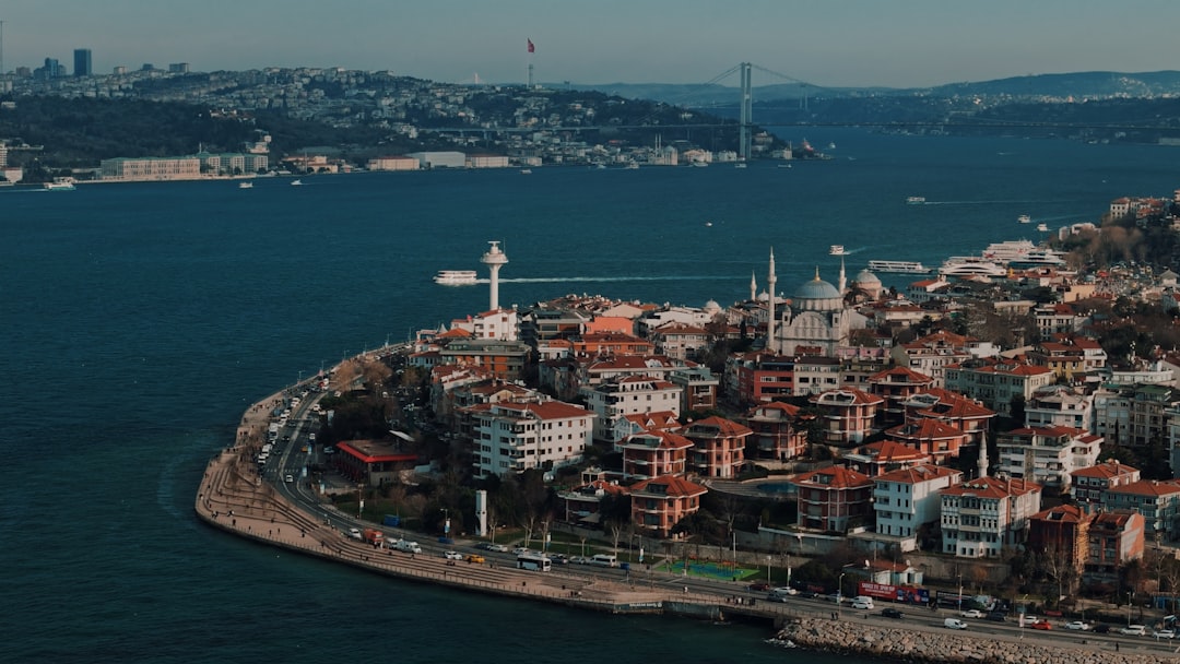 İzmir'de Akaryakıt Fiyatları 8 TL'yi Aştı - Gündem haberi İzmir'de Akaryakıt Fiyatları 8 TL'yi Aştı - Gündem haberi