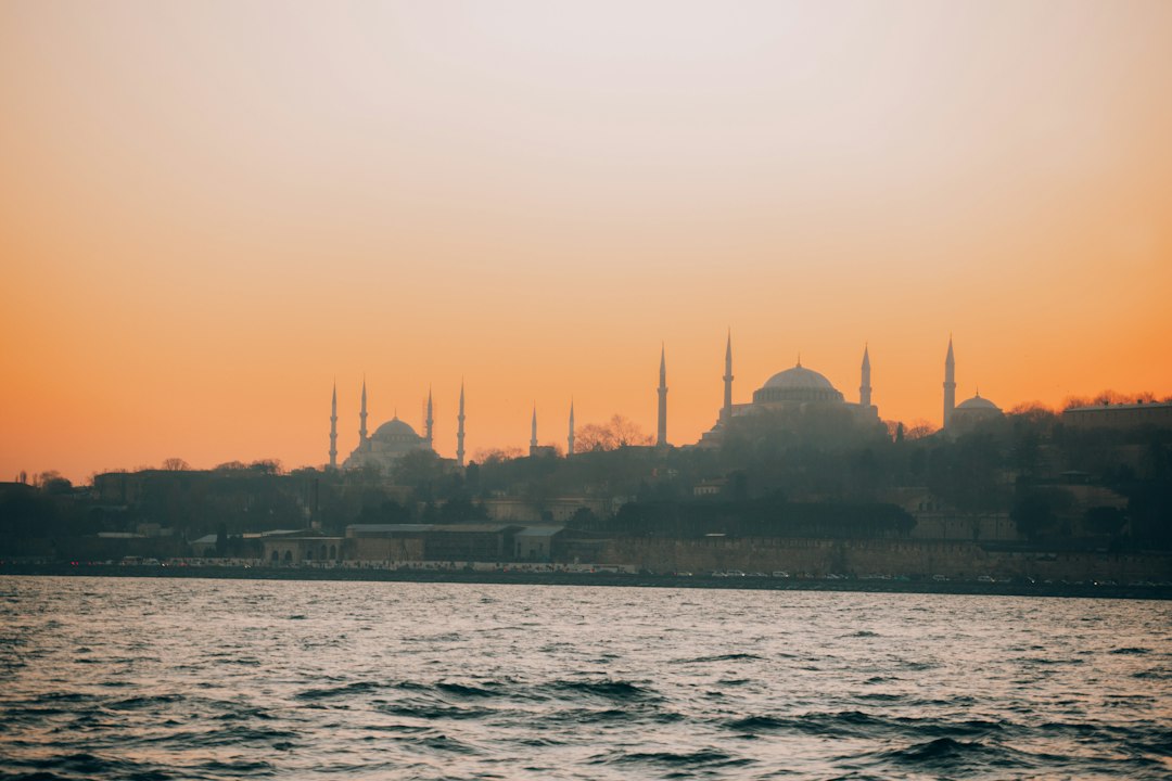 İstanbul'da Üst Solunum Yolu Enfeksiyonları Artıyor - Sağlık haberi görseli İstanbul'da Üst Solunum Yolu Enfeksiyonları Artıyor - Sağlık haberi görseli