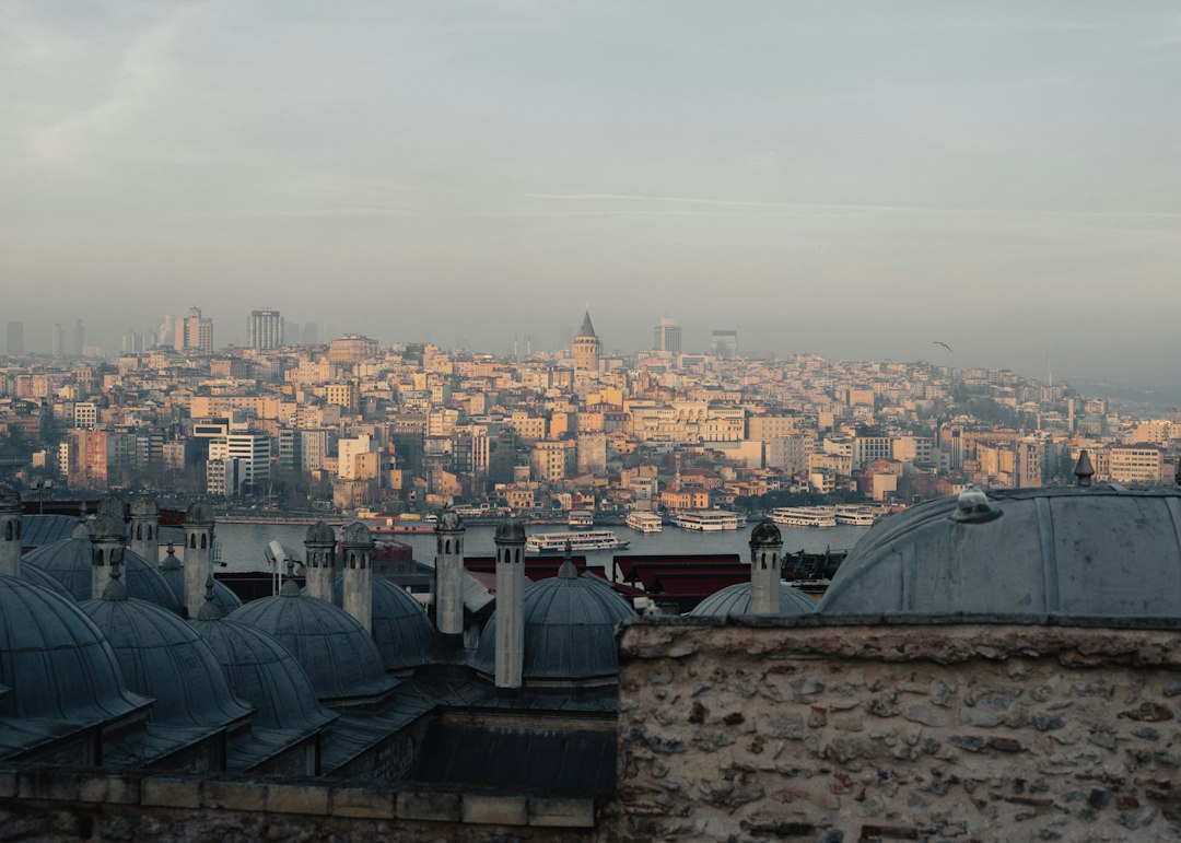 İstanbul'da Kış Mevsimi Hazırlıkları: Kar Yağacak mı? - Gündem haberi görseli İstanbul'da Kış Mevsimi Hazırlıkları: Kar Yağacak mı? - Gündem haberi görseli
