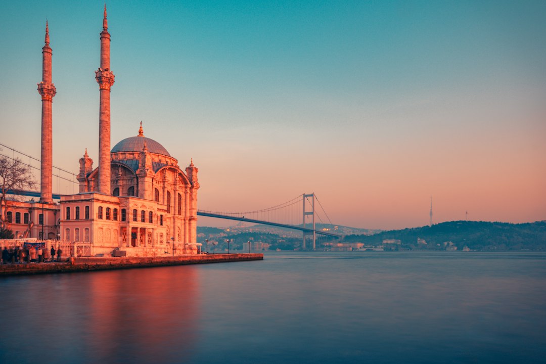 İstanbul Borsa İstanbul'da Haftalık Düşüş: BIST 100 Endeksi 11 Bin Puanın Altına - Ekonomi haberi görseli