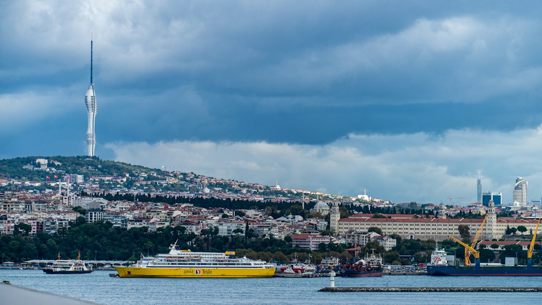 İstanbul'da Kuvvetli Sağanak Yağışları: Su Bastırma Riski - Gündem haberi görseli İstanbul'da Kuvvetli Sağanak Yağışları: Su Bastırma Riski - Gündem haberi görseli